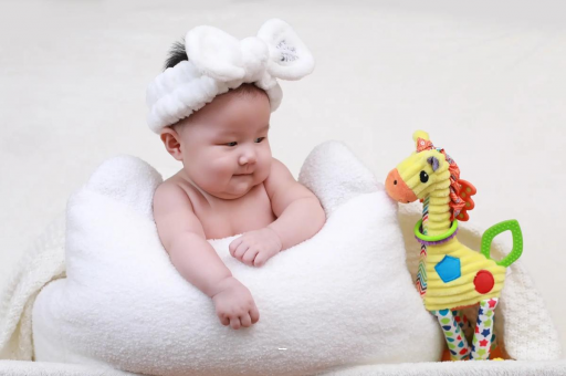 梁山宝宝几个月翻身 梁山宝宝几个月翻身