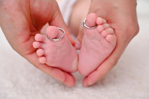 梁山十个月宝宝能吃盐吗